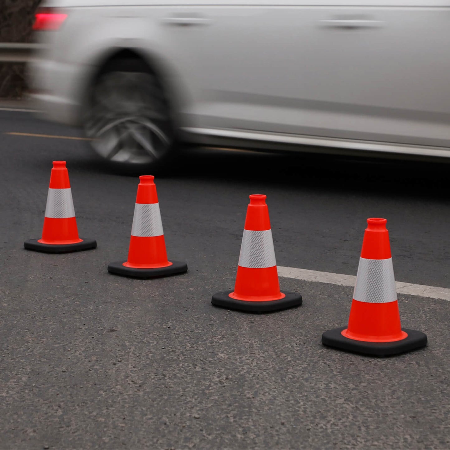 12-36Inch Black Base Traffic Cones with Reflective Stripe